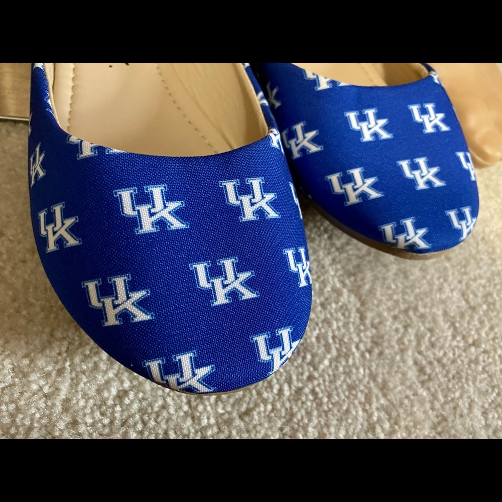UK fans! Perfect flats for UK ballgames, tailgating and more! - Picture 3 of 12